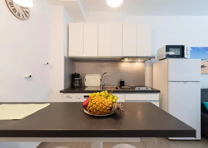 1st Line Pretty Canteras Apartment